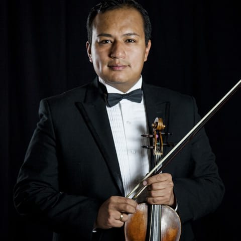 Mora-Sanches-Santiago-Violin.jpg